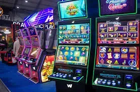 Bắt giữ trong vụ cướp tại sòng bạc DraftKings Casino Queen, ba người đối mặt với cáo buộc hình sự